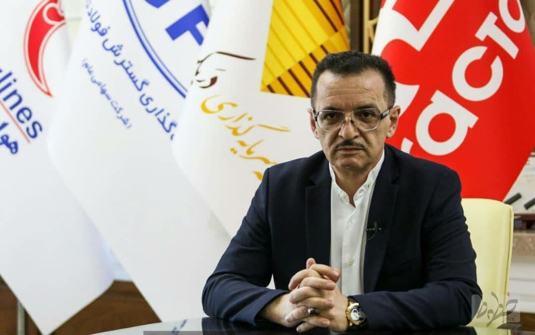 آقایان به جای موج&zwnj;سواری تراکتور را تحویل بگیرند
