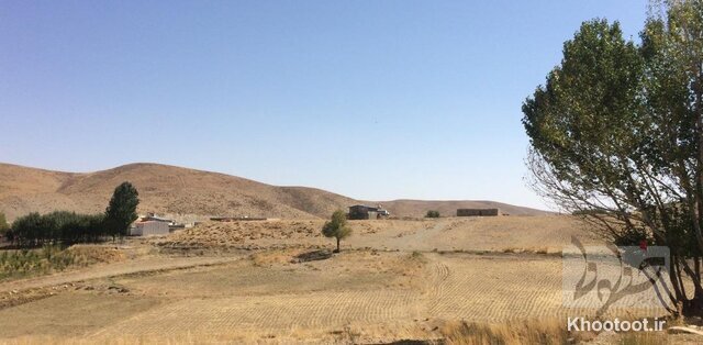 تپه‌ای از تاریخ در وسط زمین‌های کشاورزی/عمده بقایا مربوط به دوره ساسانی است