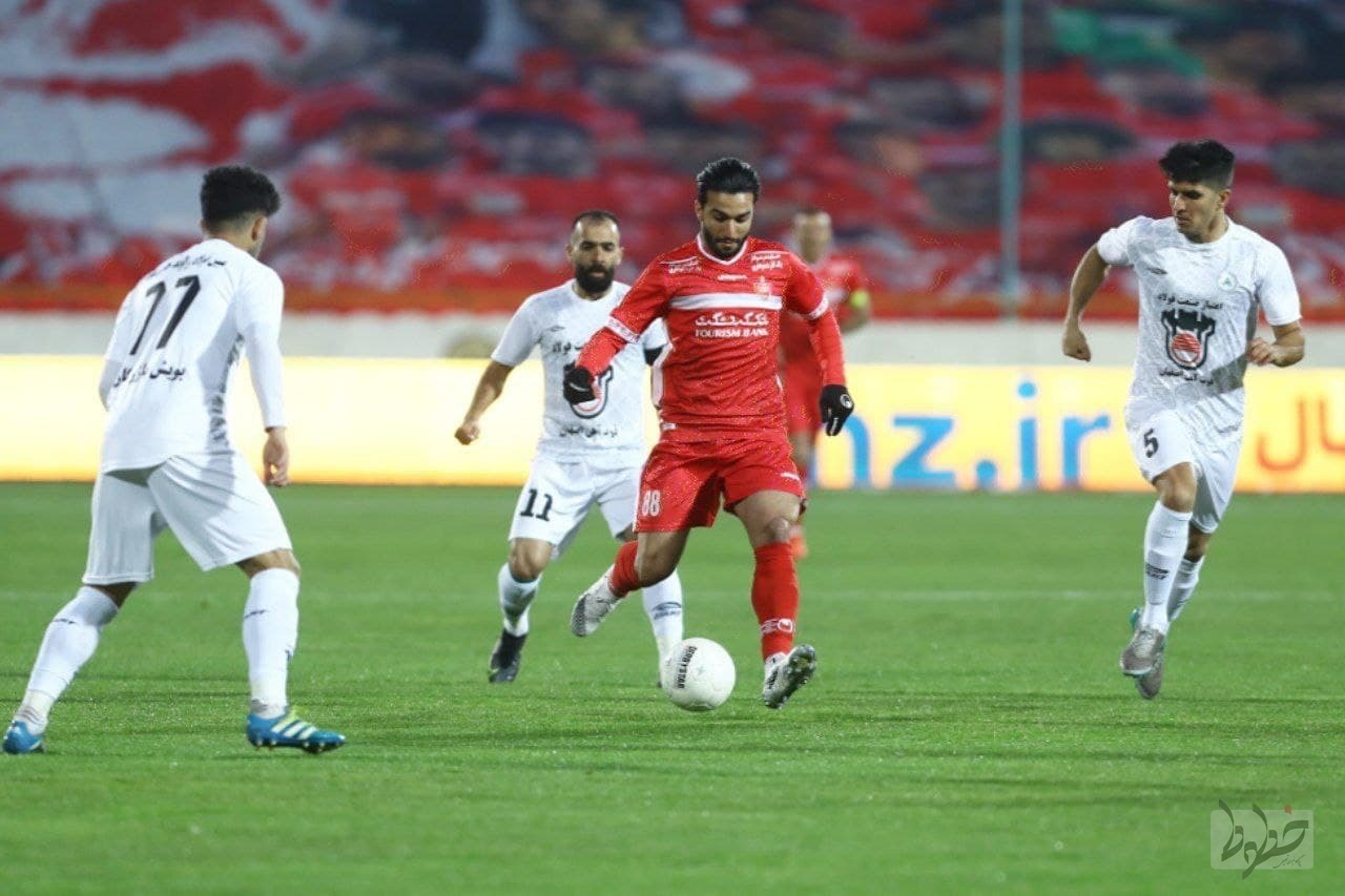 پرسپولیس به فکر شکست دوباره ذوبآهن/ جدال تکراری آلومینیوم و سپاهان در فاصلهای کوتاه پرسپولیس به فکر شکست دوباره ذوبآهن/ جدال تکراری آلومینیوم و سپاهان در فاصلهای کوتاه