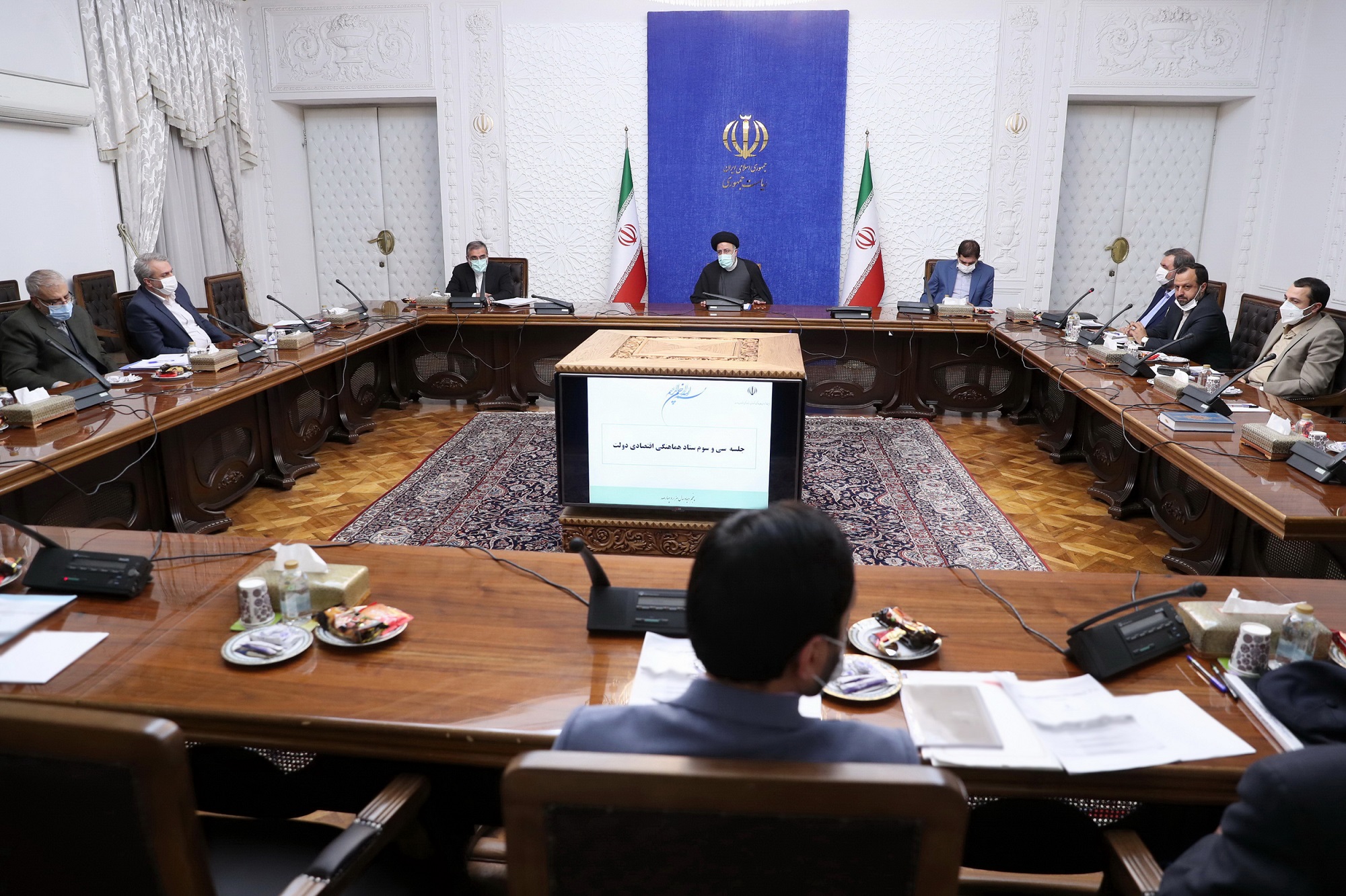 افزایش درآمد&zwnj;های نفتی و غیرنفتی کشور در ماه&zwnj;های اخیر