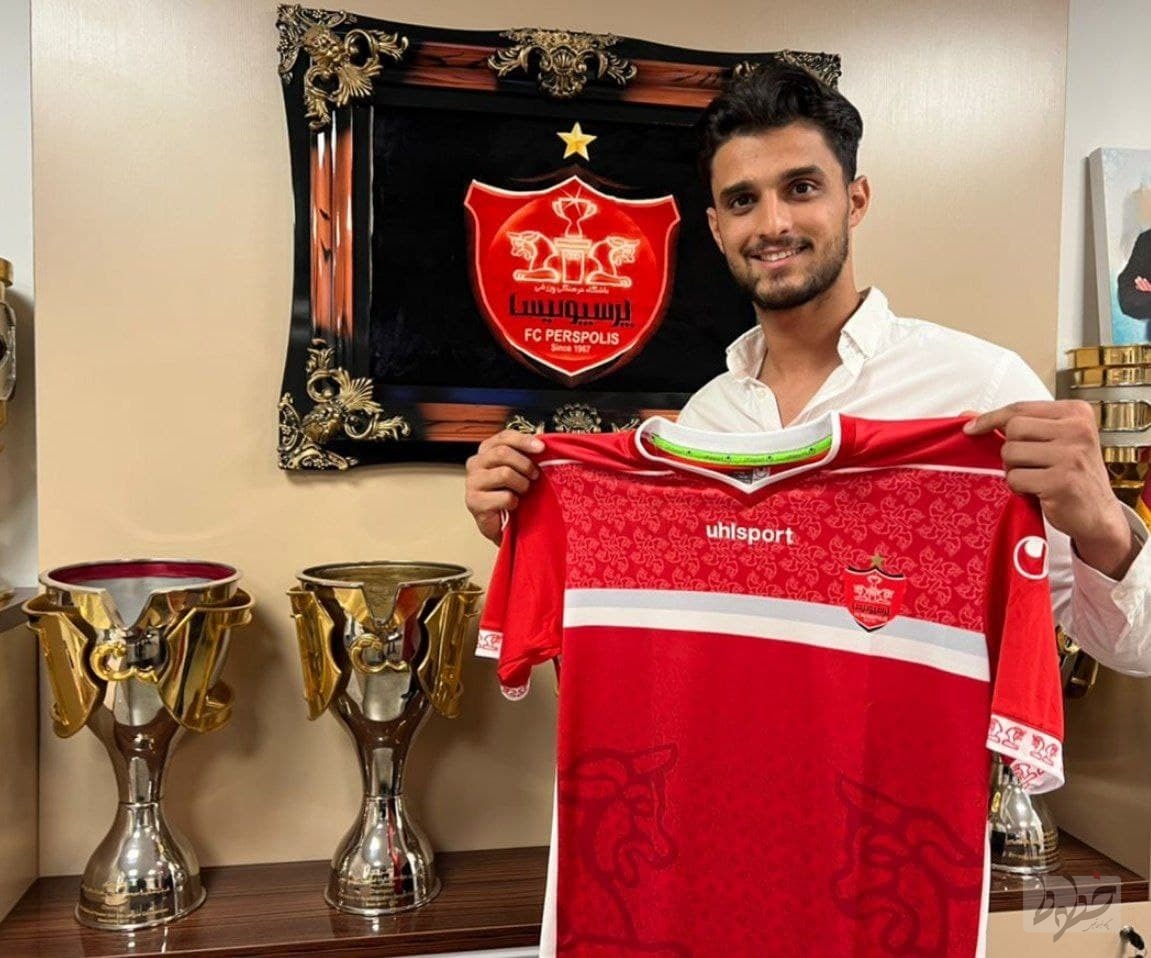 دروازه&zwnj;بان صنعت نفت به پرسپولیس پیوست
