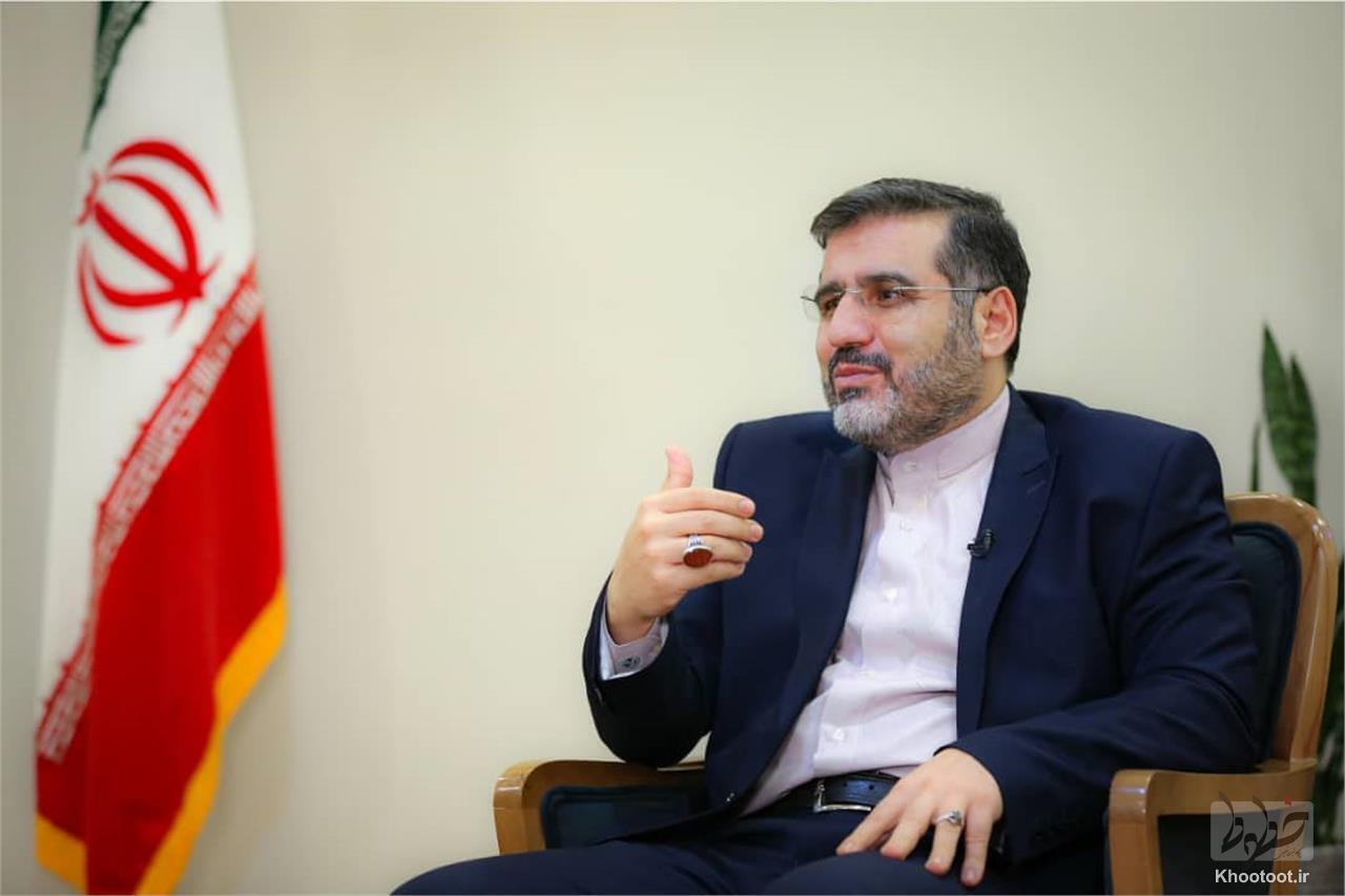 هنر تئاتر یکی از صفات خداوندی را بر صحنه جان میبخشد هنر تئاتر یکی از صفات خداوندی را بر صحنه جان میبخشد