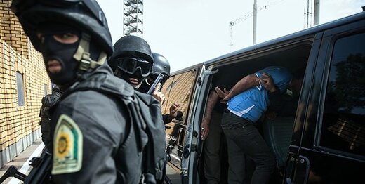 جزییات بازداشت قاتل شهید رنجبر: قاتل با همان کارد دوباره به ماموران حمله کرد جزییات بازداشت قاتل شهید رنجبر: قاتل با همان کارد دوباره به ماموران حمله کرد