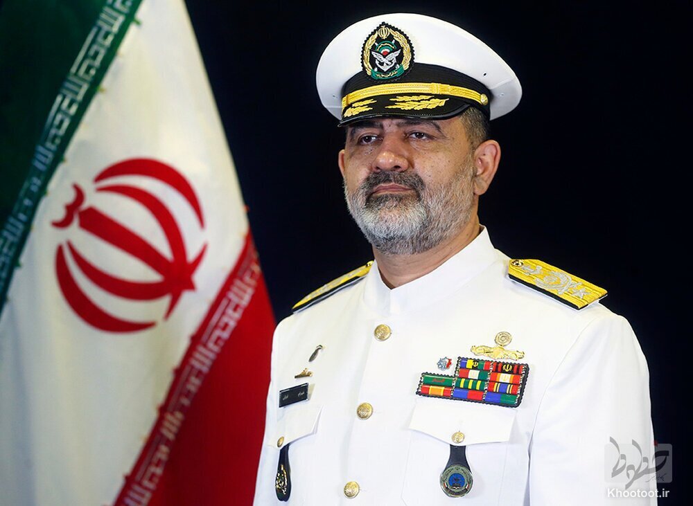 نیروی دریایی ما چون نگینی درخشنده در دریاها است نیروی دریایی ما چون نگینی درخشنده در دریاها است