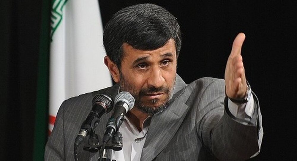 پاسخ تند رسانه احمدی نژاد به انتقاد روزنامه ارگان دولت