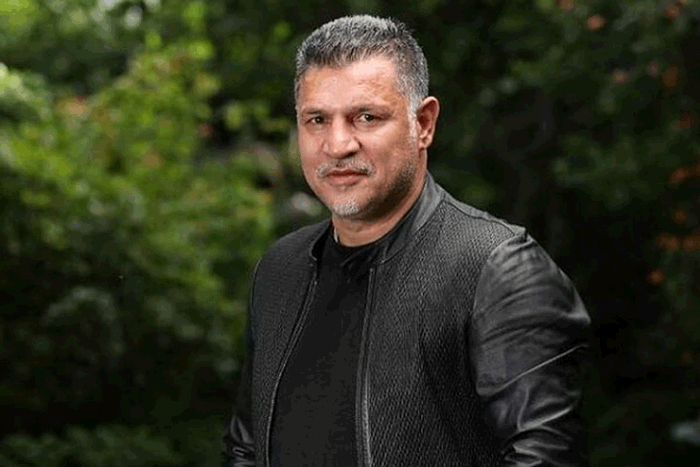 آزادی 18 زندانی توسط علی دایی در اردبیل آزادی 18 زندانی توسط علی دایی در اردبیل