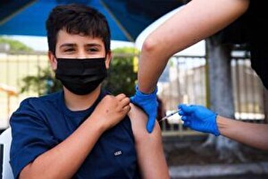 تداوم اختلاف‌نظرها و ابهامات درباره واکسیناسیون دانش‌آموزان