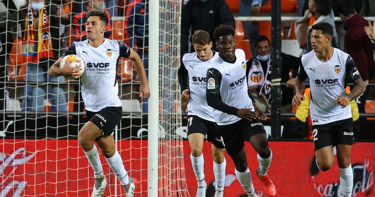 والنسیا 3 - اتلتیکو مادرید 3 / خفاشها در دقایق پایانی از شکست مقابل تشکسازان گریختند والنسیا 3 - اتلتیکو مادرید 3 / خفاشها در دقایق پایانی از شکست مقابل تشکسازان گریختند
