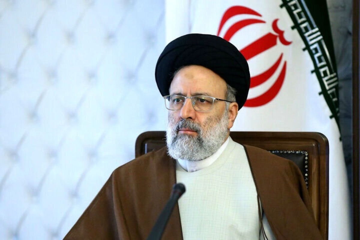 رئیسی: پرداخت حقوق از خزانه دولت محرمانه نیست رئیسی: پرداخت حقوق از خزانه دولت محرمانه نیست