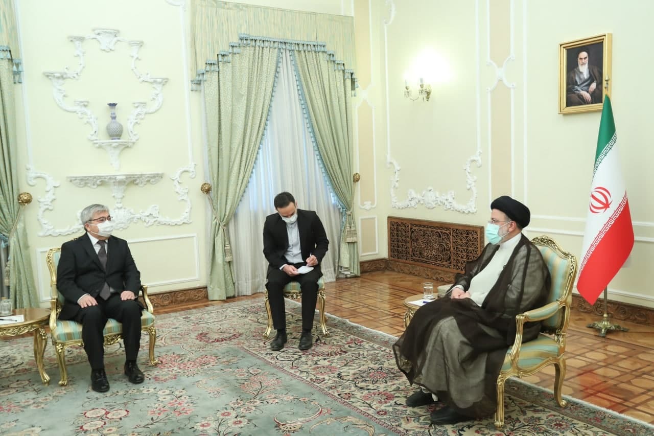 رئیس جمهور:آمریکا نباید اروپا را حوزه نفوذ خود بداند رئیس جمهور:آمریکا نباید اروپا را حوزه نفوذ خود بداند