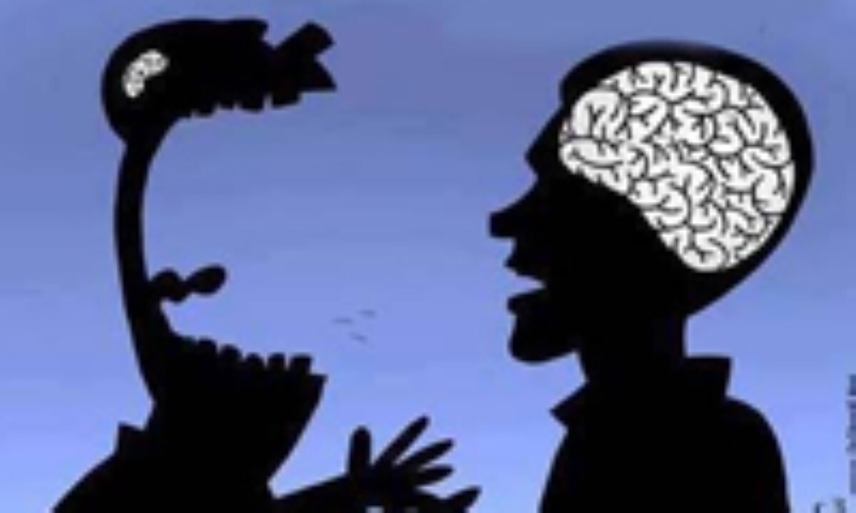 ما دانا هستیم یا نادان ؟/داشتن اطلاعاتِ غیرضروری پیامد منفی دارد