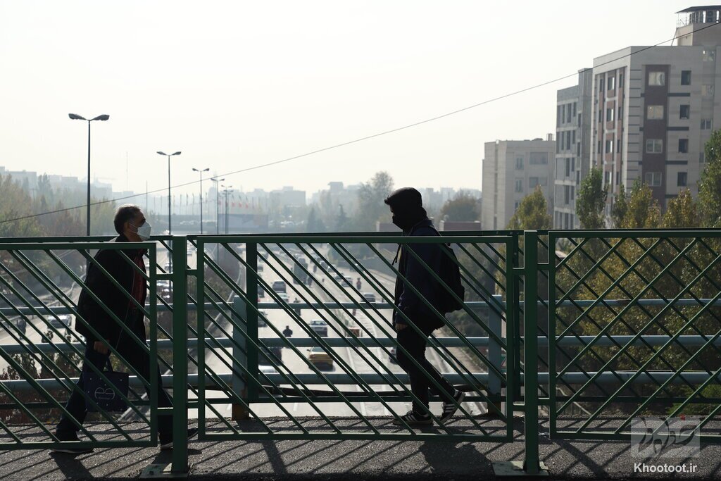 تهرانی‌ها چند روز از آذر ماه هوای آلوده تنفس کردند؟