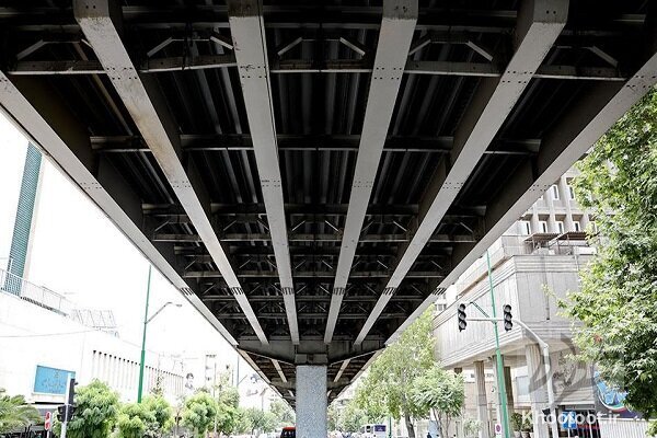 پل حافظ در تقاطع خیابان طالقانی جمع‌آوری می‌شود