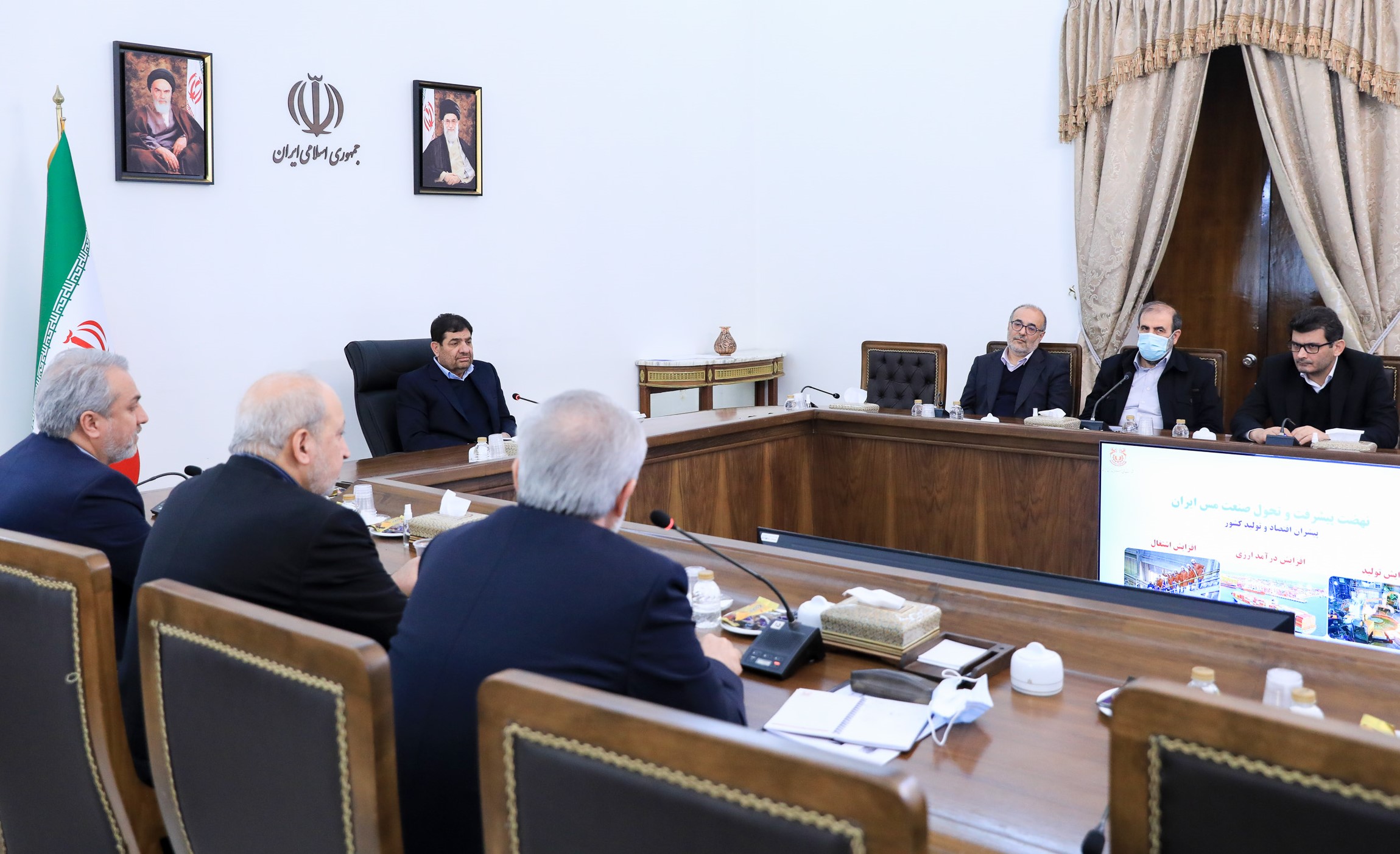 تأکید معاون اول رئیس جمهور بر درآمد ۱۰ میلیاردی کشور از صنعت مس