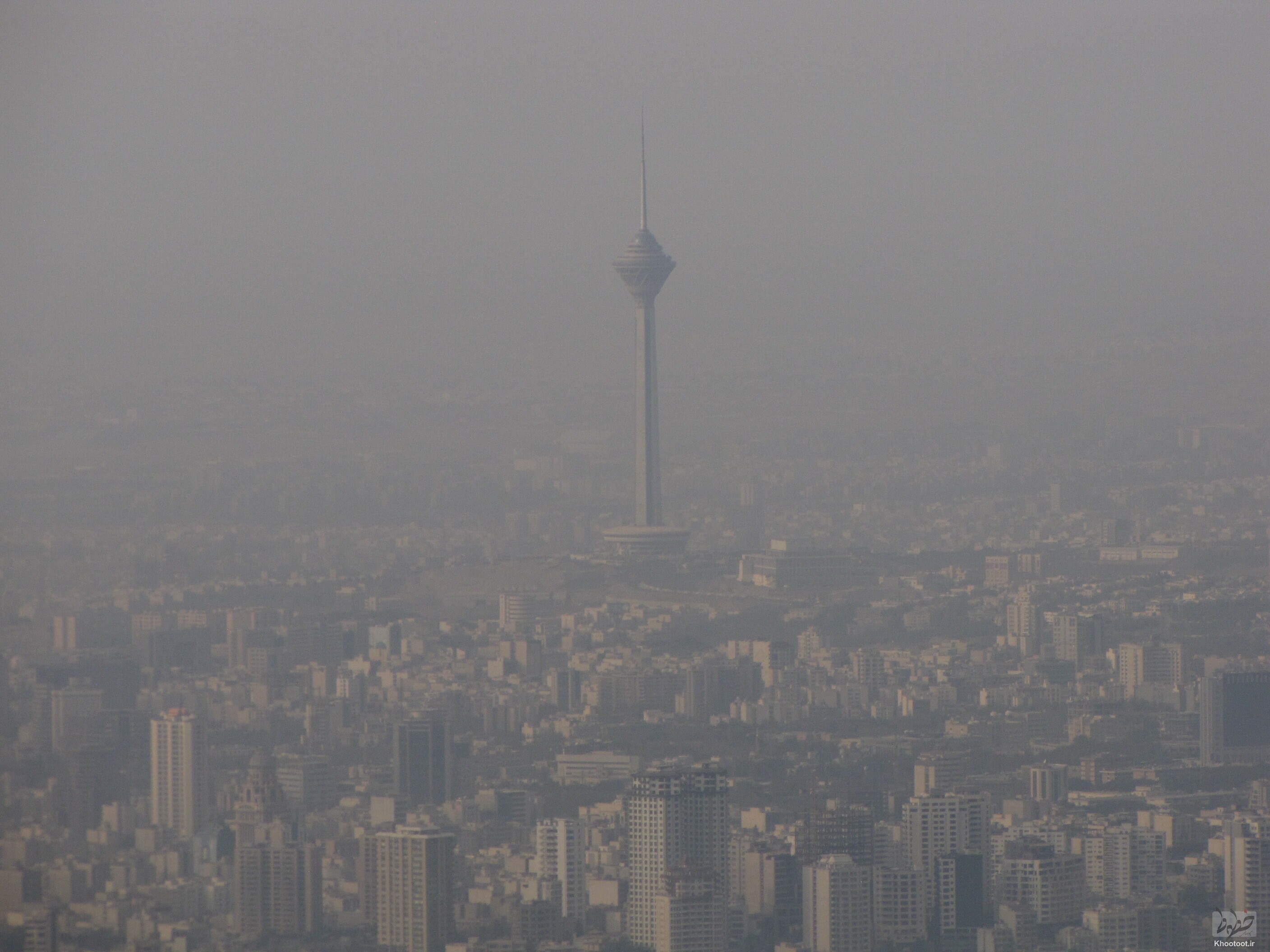 تهران در موج هشتم کرونا به خِس خِس افتاد/ تنفس هوای آلوده با چاشنی ویروس