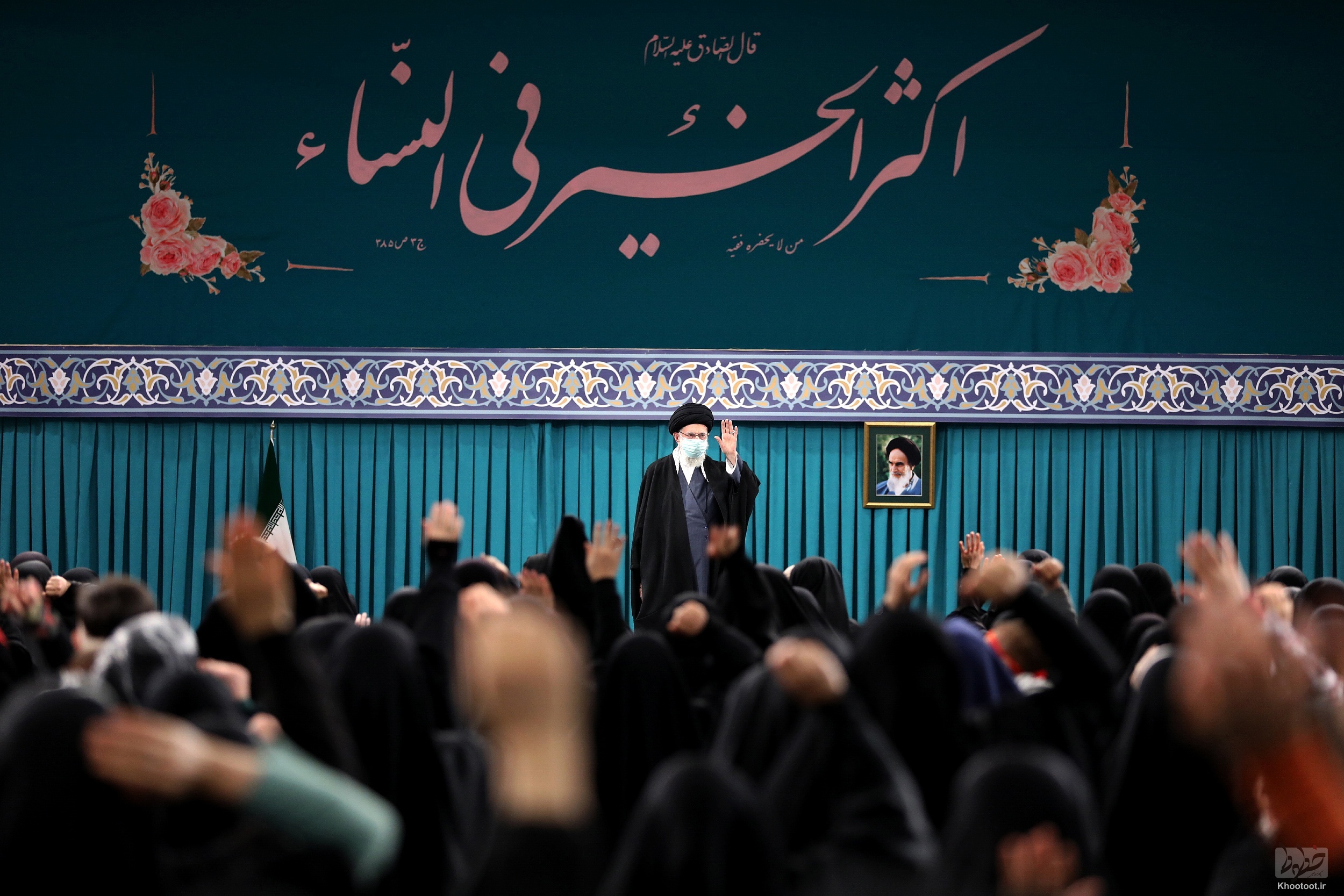 هیچ تفاوتی میان جنس زن و مرد نیست/غربیها به دروغ، مردسالاری ذاتی خود را به اسلام نسبت می دهند هیچ تفاوتی میان جنس زن و مرد نیست/غربیها به دروغ، مردسالاری ذاتی خود را به اسلام نسبت می دهند