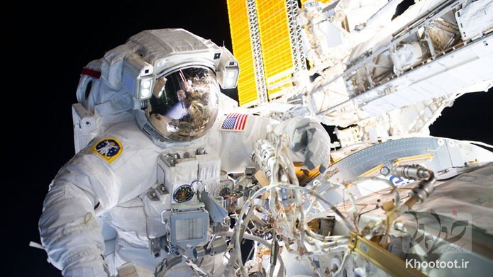دو فضانورد به زودی اولین پیاده‌روی فضایی خود را انجام می‌دهند