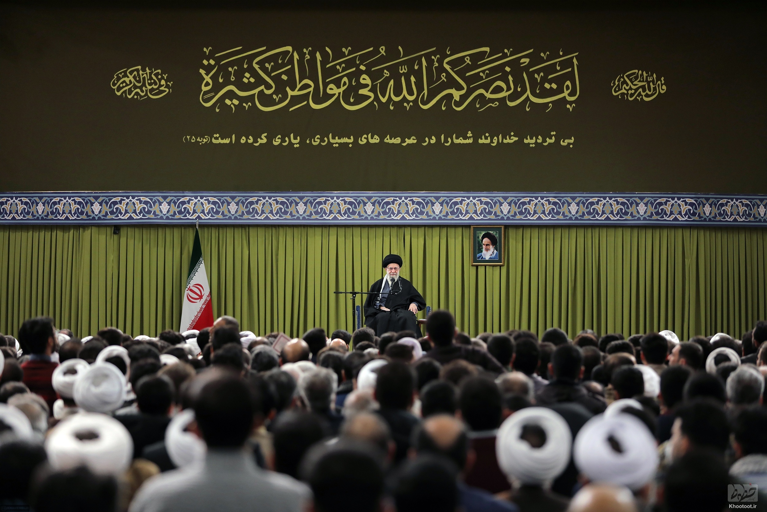 رهبر انقلاب: می&zwnj;گویند چرا همه&zwnj; تلاش خودتان را گذاشته&zwnj;اید روی تسلیحات؛&zwnj; پهباد و موشک؟ جوابش این است که اولاً لازم است؛ ثانیاً در بخشهای دیگر مگر کمتر از بخش دفاعی کار شده؟
