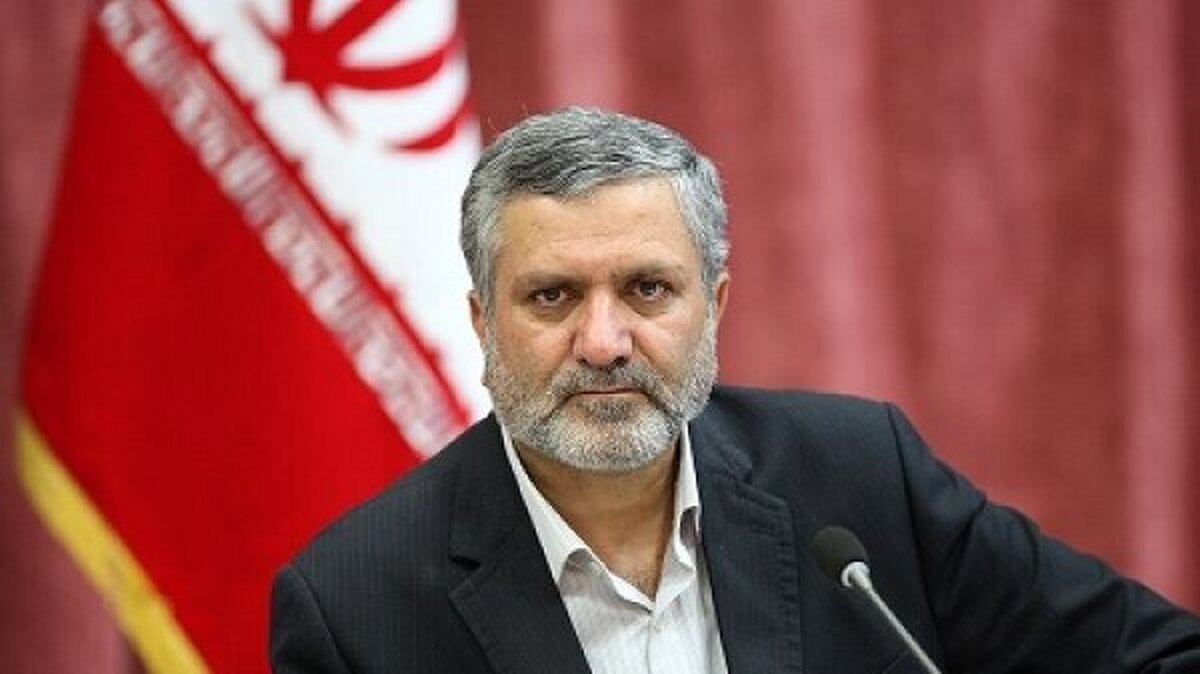 روزنامه خراسان: وزیر کار از ایجاد یک میلیون شغل خبر می دهد، اما مرکز آمار میگوید ۵۳۵ هزار نفر به تعداد شاغلان اضافه شده روزنامه خراسان: وزیر کار از ایجاد یک میلیون شغل خبر می دهد، اما مرکز آمار میگوید ۵۳۵ هزار نفر به تعداد شاغلان اضافه شده