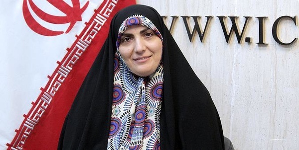 قاسمیپور، نماینده مجلس: اگر خبرها پیرامون نمایش فیلمهای مستهجن در برخی مدارس صحت داشته باشد، برای کسی که چنین شرایطی را فراهم متاسفم / اینکه بخواهیم به زور حجاب را به کسی تحمیل کنیم، کار ناشایستی است قاسمیپور، نماینده مجلس: اگر خبرها پیرامون نمایش فیلمهای مستهجن در برخی مدارس صحت داشته باشد، برای کسی که چنین شرایطی را فراهم متاسفم / اینکه بخواهیم به زور حجاب را به کسی تحمیل کنیم، کار ناشایستی است