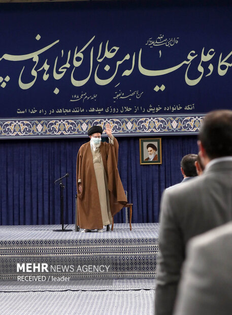 دیدار جمعی از کارگران با رهبر معظم انقلاب