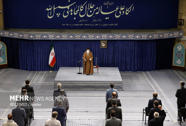 دیدار جمعی از کارگران با رهبر معظم انقلاب