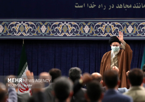 دیدار جمعی از کارگران با رهبر معظم انقلاب