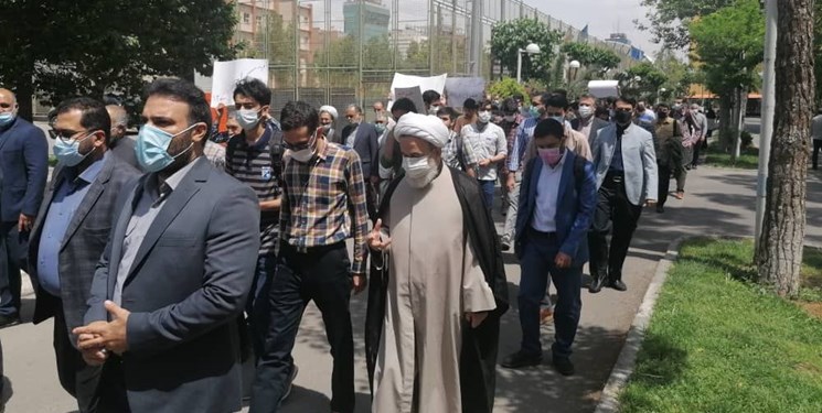 تجمع دانشگاهیان دانشگاه امیرکبیر در اعتراض به جنایات صهیونیستها تجمع دانشگاهیان دانشگاه امیرکبیر در اعتراض به جنایات صهیونیستها