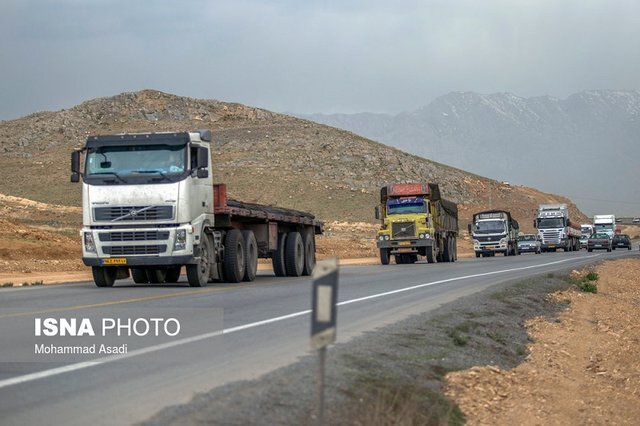 مشکل کامیونداران برای سفر به پاکستان ادامه دارد کامیونداران