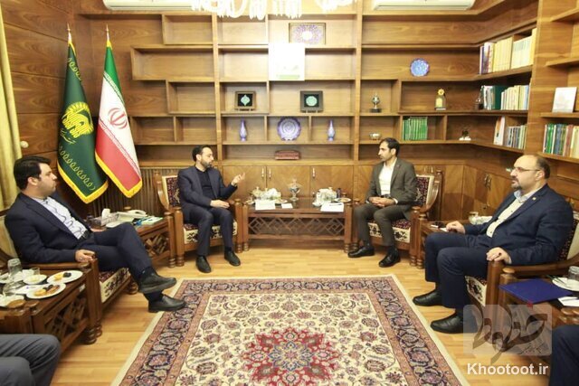 توسعه‌ی همکاری میان بانک صادرات ایران و آستان قدس رضوی