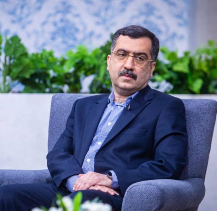 عمان مثل جاروبرقی در حال جذب پزشکان ایرانی است/ چرا با حقوق ۶میلیون تومان رزیدنت بمانند؟