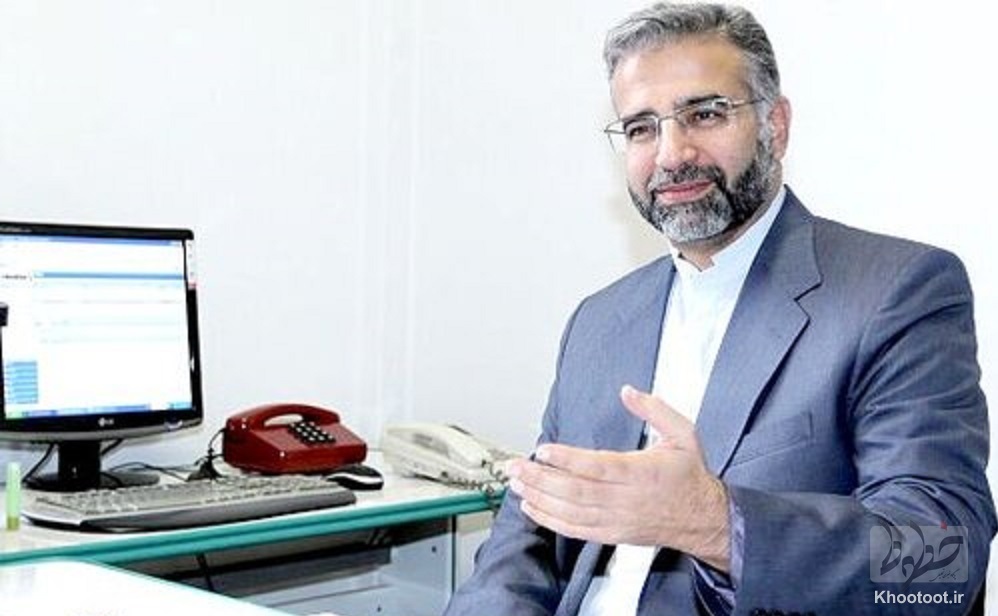 زاهدی وفا از فراکسیون انقلاب آری گرفت زاهدی وفا از فراکسیون انقلاب آری گرفت