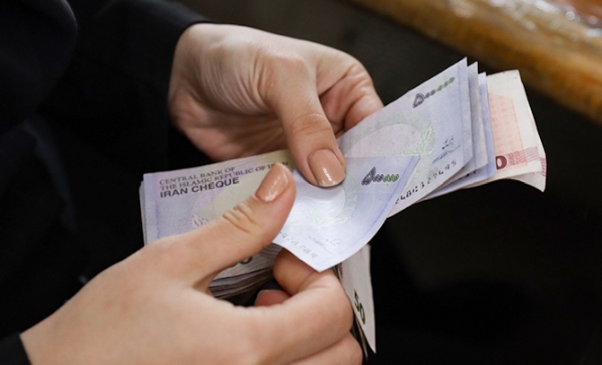 لایحه متناسب سازی حقوق کارکنان تصویب شد/دولت لایحه همسان سازی حقوق بازنشستگان را ارائه دهد! لایحه متناسب سازی حقوق کارکنان تصویب شد/دولت لایحه همسان سازی حقوق بازنشستگان را ارائه دهد!