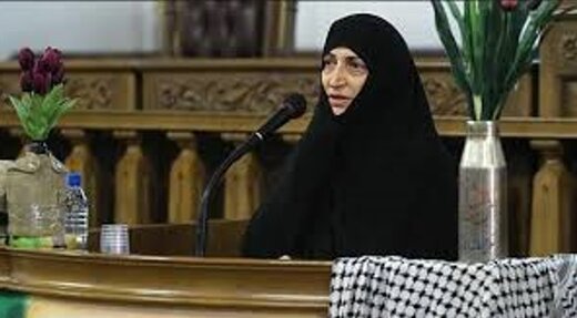 امروز هر مسؤولی در حوزه حجاب و عفاف کوتاهی کند، خائن است! امروز هر مسؤولی در حوزه حجاب و عفاف کوتاهی کند، خائن است!