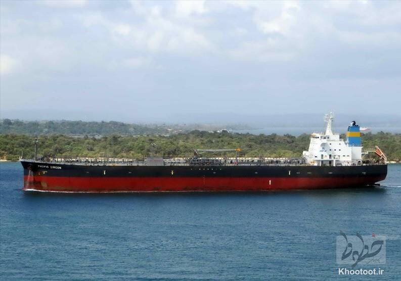 حمله به نفتکش در دریای عمان با پهباد 