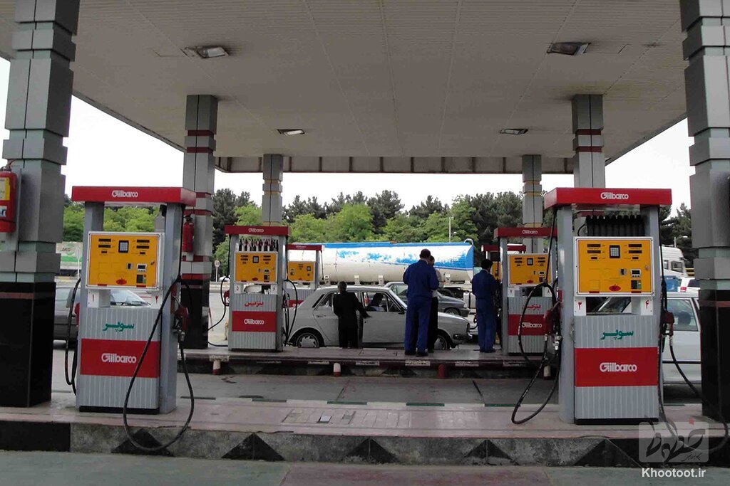 دولت برنامه‌ای برای اصلاح قیمت بنزین ندارد/ تکذیب هرگونه افزایش قیمت بنزین