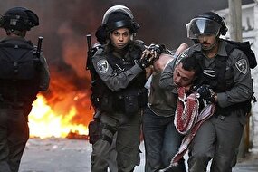 تماشا کنید/حمله نیرو‌های اشغالگر رژیم صهیونیستی به معتکفین فلسطین