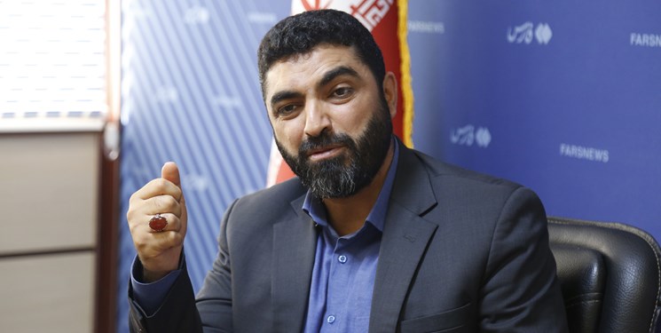 راستینه: مهار تورم و رشد تولید جز با بهره&zwnj;وری از ظرفیت&zwnj;های داخلی ممکن نخواهد بود