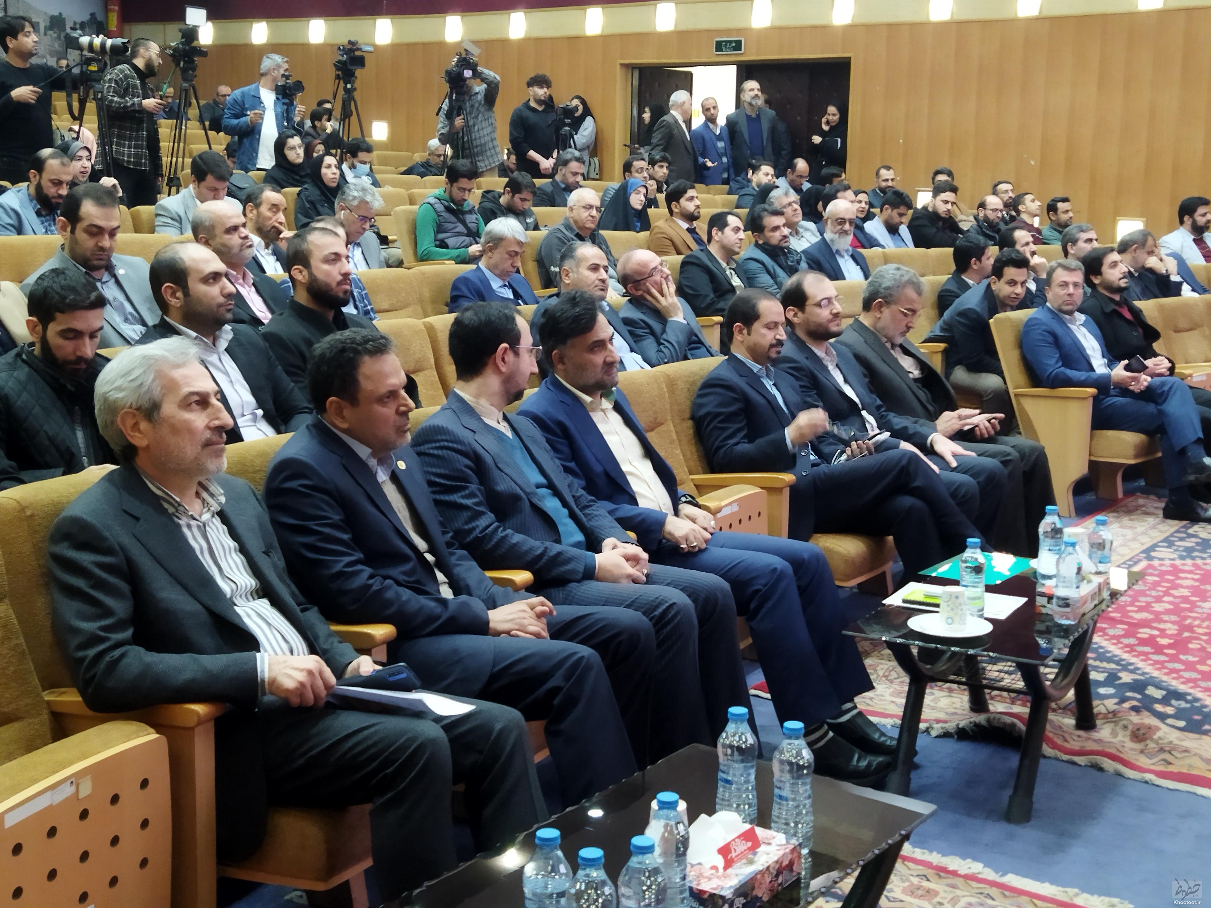 آغاز مراسم افتتاحیه یازدهمین نمایشگاه‌ بین‌المللی ایران ساخت