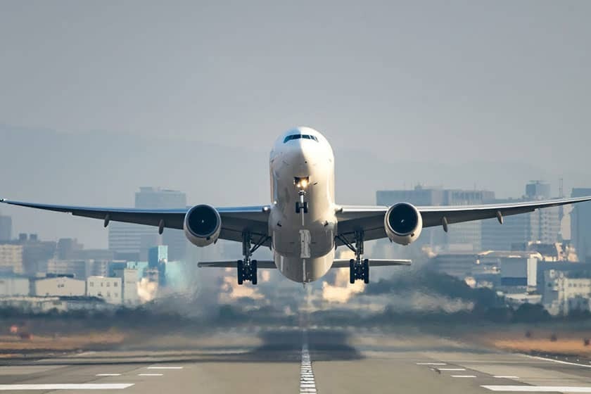 تعلیق یک شرکت خدمات مسافرتی به دلیل تخلف در فروش بلیت هواپیما