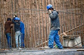 درآمد ۲۰میلیون تومان روی مرز خط فقر حرکت می‌کند|حداقل حقوق کارگران باید ۵۰ درصد افزایش پیدا کند