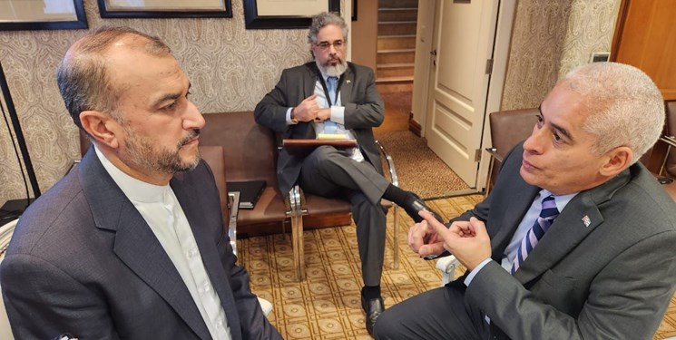 دیدار معاون وزیر خارجه کوبا با امیرعبداللهیان در کیپ تاون دیدار معاون وزیر خارجه کوبا با امیرعبداللهیان در کیپ تاون