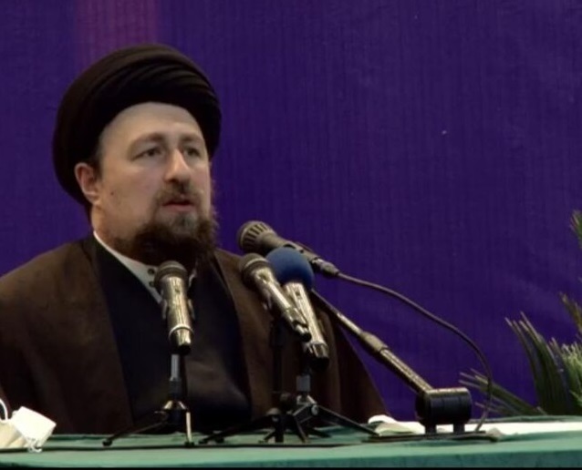سیدحسن خمینی: تصدی مسئولیتهای مختلف را باید به جوانان داد / تکنولوژیهایی جلو آمده که سنین ما آرام آرام اصلا آنها را نمیفهمند؛ مثلا باید چند جلسه برای آنها بگذارید که متوجه شوند هوش مصنوعی چیست سیدحسن خمینی: تصدی مسئولیتهای مختلف را باید به جوانان داد / تکنولوژیهایی جلو آمده که سنین ما آرام آرام اصلا آنها را نمیفهمند؛ مثلا باید چند جلسه برای آنها بگذارید که متوجه شوند هوش مصنوعی چیست