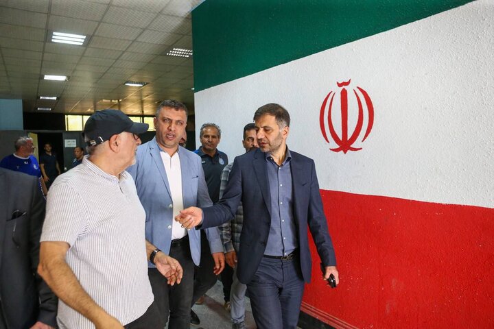 نکونام از استقلال دور نشده/دعوت از چند خارجی برای مذاکره در تهران