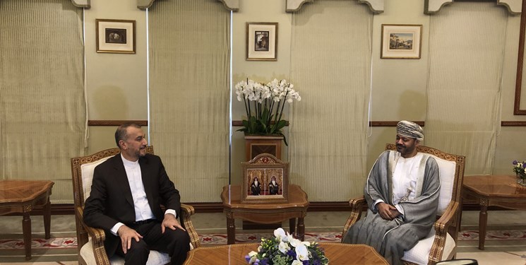 رایزنی امیرعبداللهیان با وزیر خارجه عمان در مسقط رایزنی امیرعبداللهیان با وزیر خارجه عمان در مسقط
