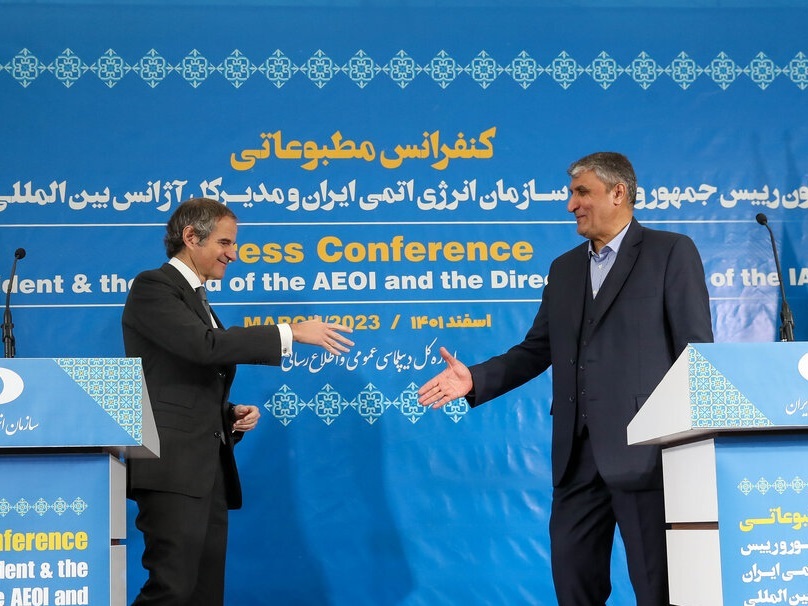 کاهش تنش میان ایران و آژانس با حل موضوع غنی سازی 83 درصدی