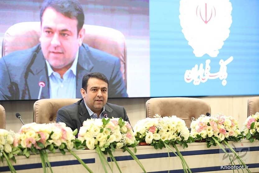 مدیر عامل بانک ملی ایران بر نقش کلیدی سند تحول دیجیتال در جلب رضایت مشتریان تأکید کرد.