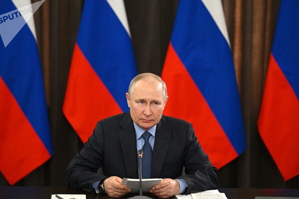روسیه در لبه تیغ/از هک شدن تا درگیری نیرو‌های واگنر/آیا پوتین سقوط می‌کند؟