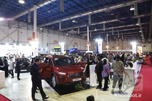 حضور گروه صنعتی ایران خودرو در نمایشگاه بین المللی خودرو مشهد