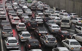 چطور تراکم شهری را کاهش دهیم/راه حل درست معکوس است!/نصف عمرمان در ترافیک تهران می‌سوزد